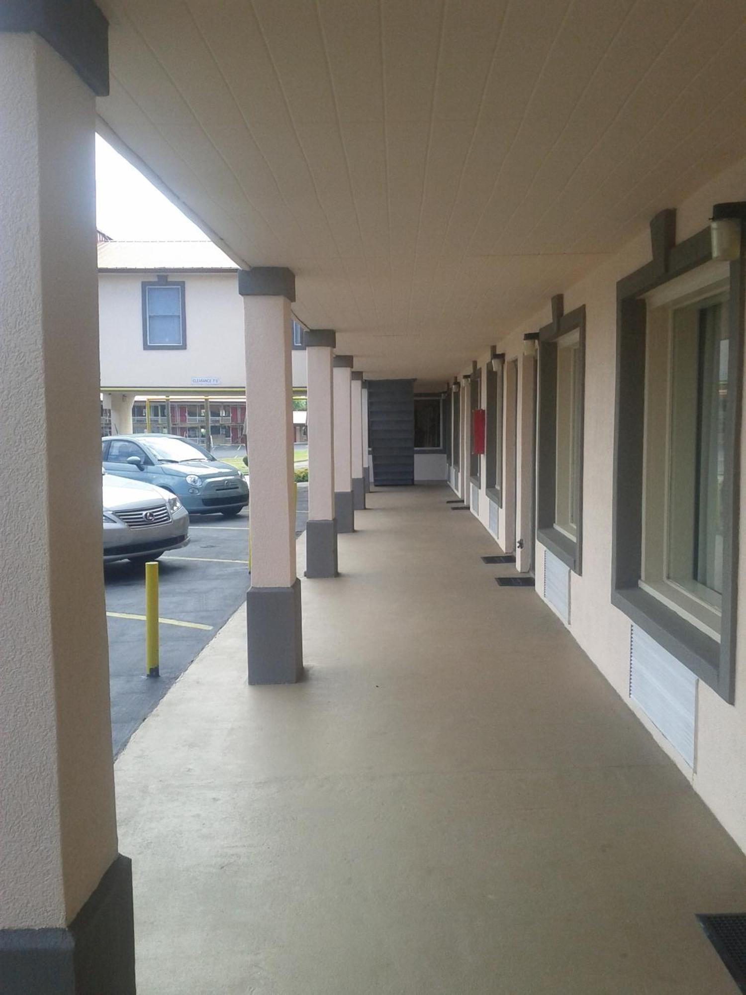 Econo Lodge Calhoun North Damascus Exterior foto