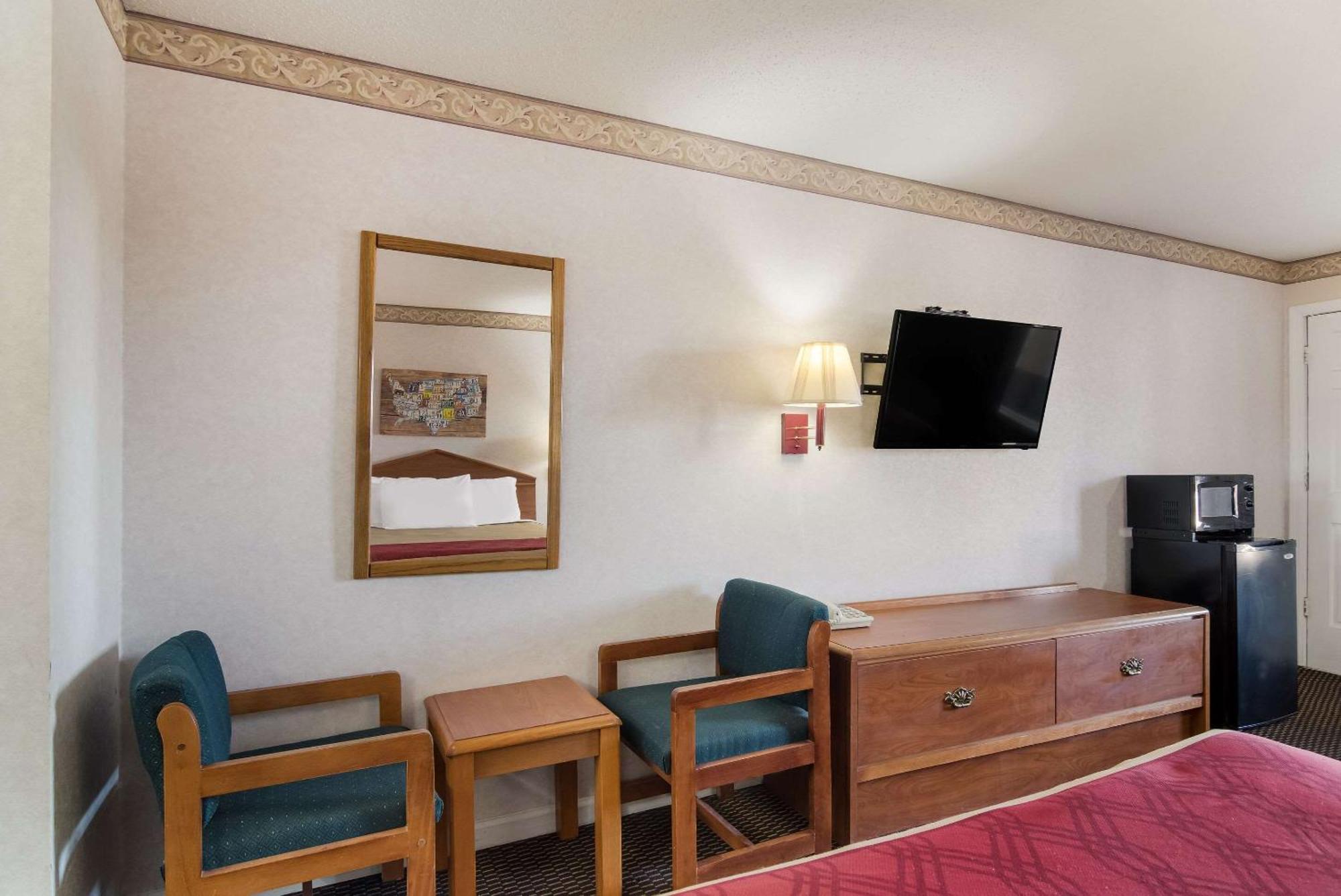 Econo Lodge Calhoun North Damascus Exterior foto